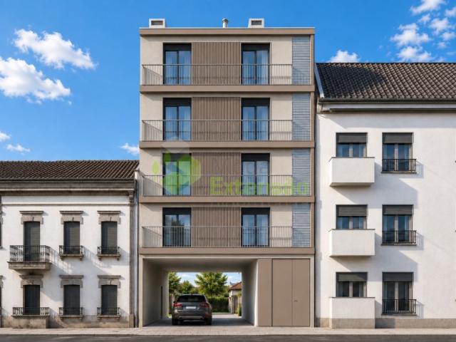 Apartamento T3, Novo, com Varandas | Localizado no Centro do Cadaval