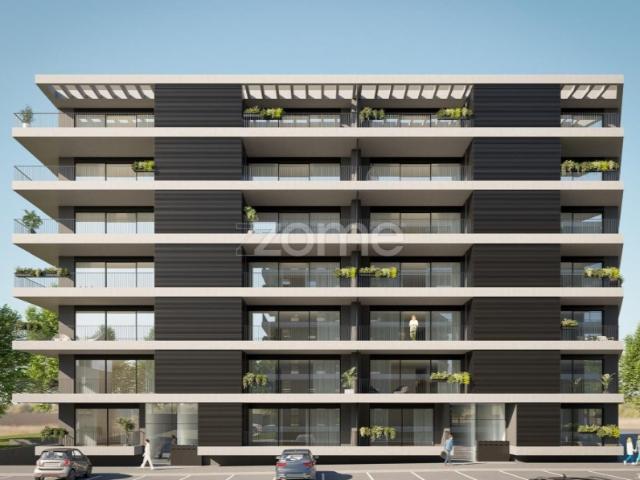 Apartamento T3 Novo de Gaveto com Varanda Generosa e Garagem Braga