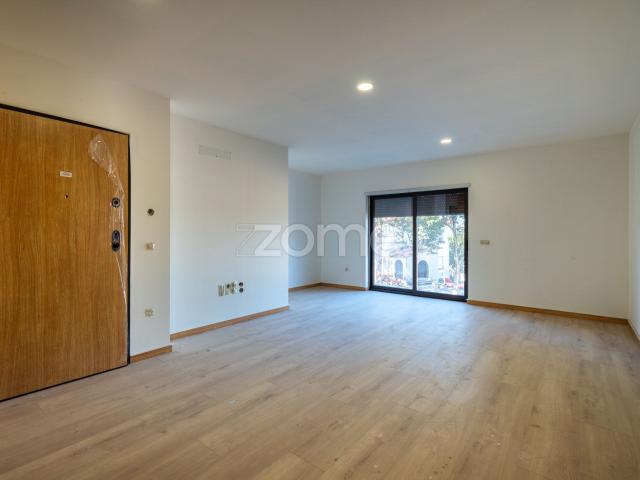 Apartamento T3 Novo em Mogege