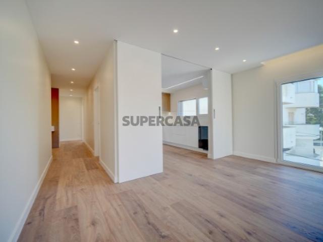 Apartamento T3 Novo em Cascais