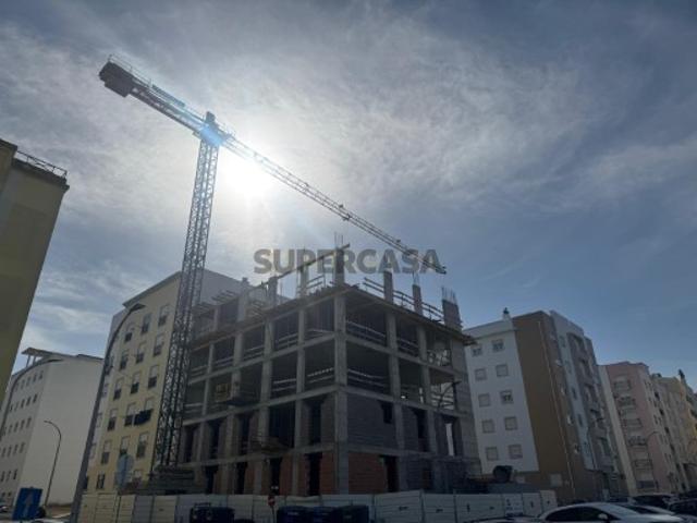 Apartamento T3 novo em construção no Bairro Afonso Costa, Setúbal