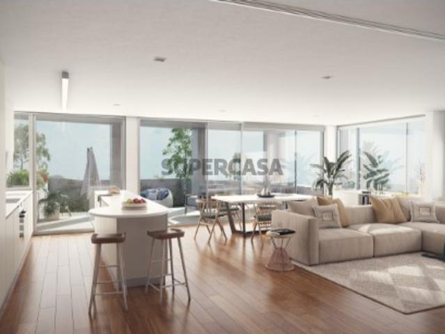 Apartamento T3 Novo junto à Avenida da Boavista Porto