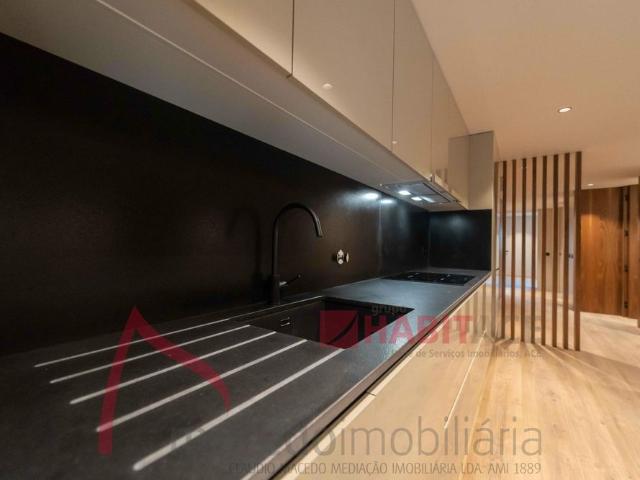 Apartamento T3 Novo para Arrendamento em São Vicente