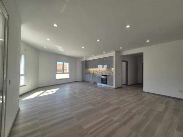 APARTAMENTO T3 NOVO PARA ARRENDAMENTO