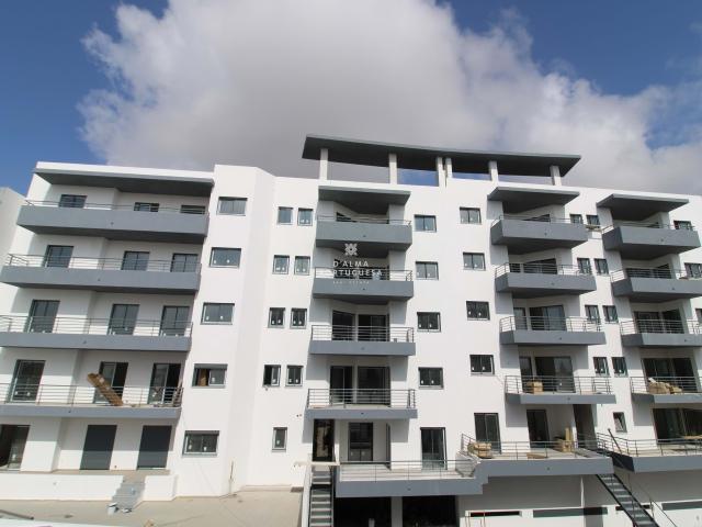 Apartamento T3 Novo para venda| piscina | Garagem |Zona Central | Olhão