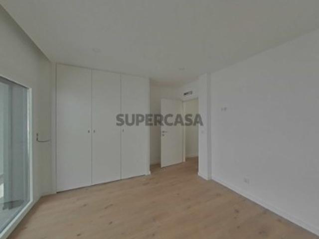 Apartamento T3 c/ Parqueamento | Paradela, Santo António dos Cavaleiros