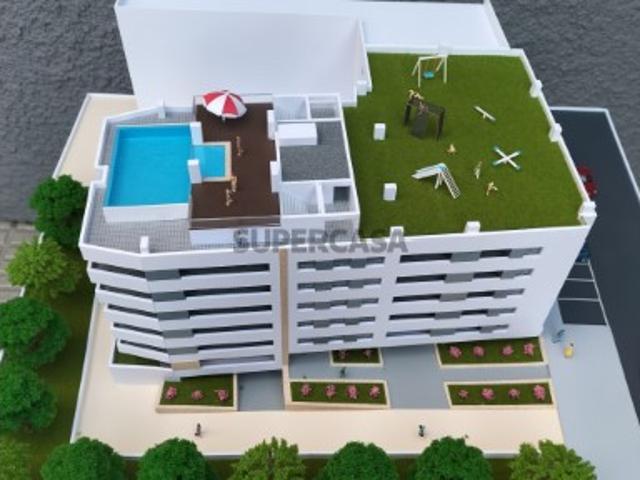 Apartamento T3, novo, varanda com churrasqueira  piscina e playground na cobertura do prédio, em Moreira da Maia