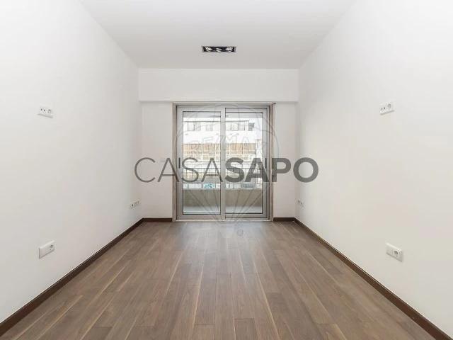 Apartamento T3 para alugar em Almada