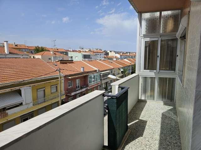 Apartamento T3 para alugar em Almada, Lisboa