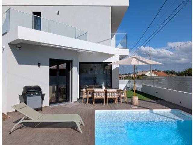 Apartamento T3 para alugar em Almada, Lisboa