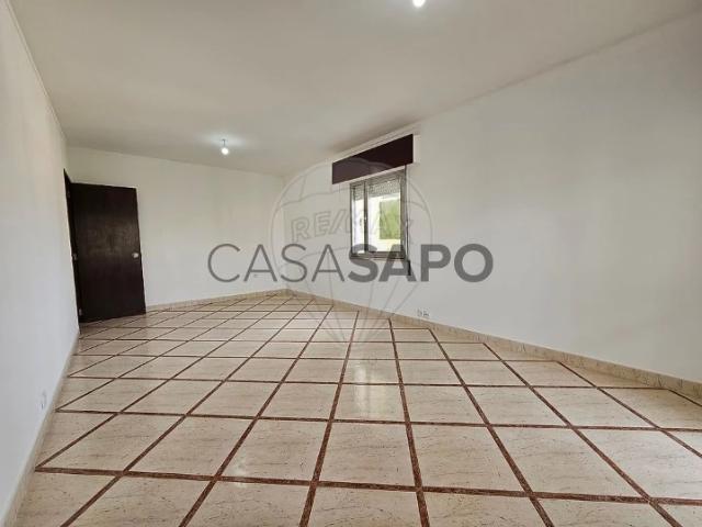 Apartamento T3 para alugar em Loures