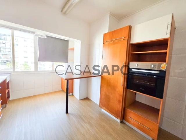 Apartamento T3 para alugar em Oeiras