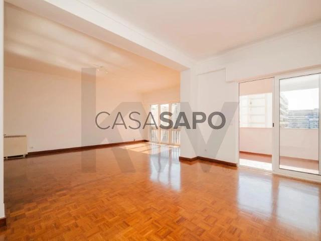 Apartamento T3 para alugar em Oeiras