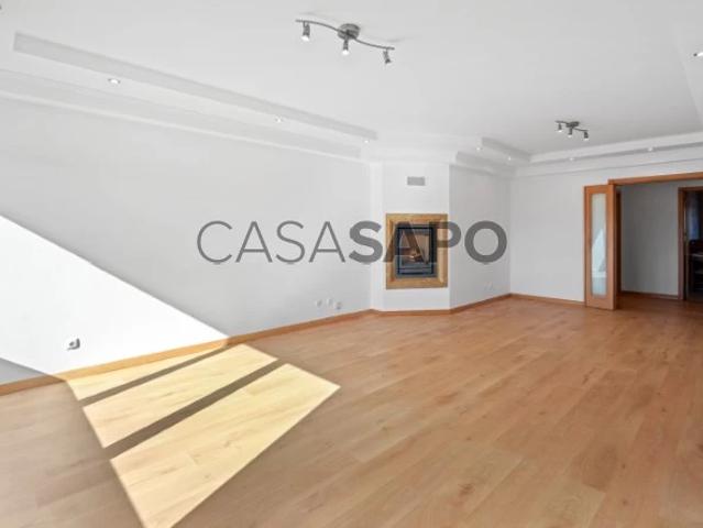 Apartamento T3 para alugar em Oeiras