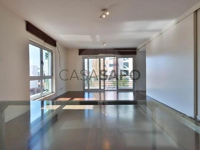 Apartamento T3 para alugar em Oeiras