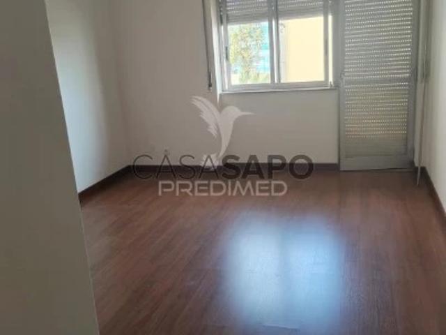 Apartamento T3 para alugar em Peniche