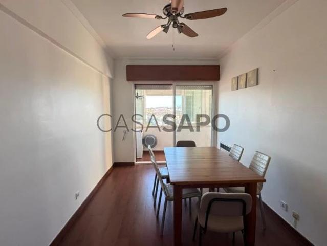 Apartamento T3 para alugar na Amadora