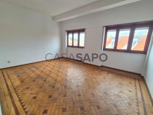 Apartamento T3 para alugar na Lourinhã
