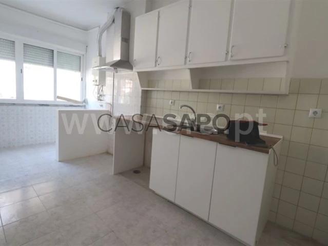Apartamento T3 para alugar no Seixal