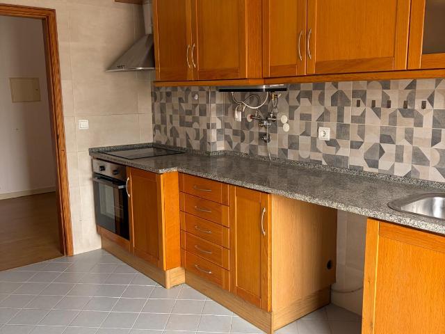 Apartamento T3 para ARRENDAMENTO