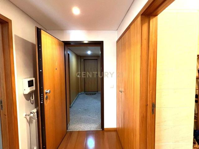 Apartamento T3 para arrendamento