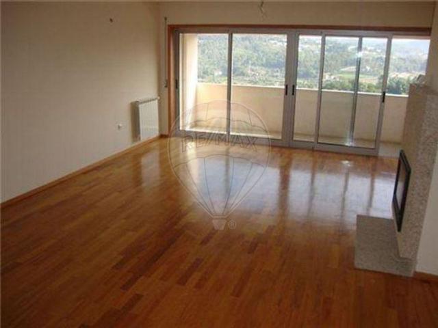 Apartamento T3 para arrendamento