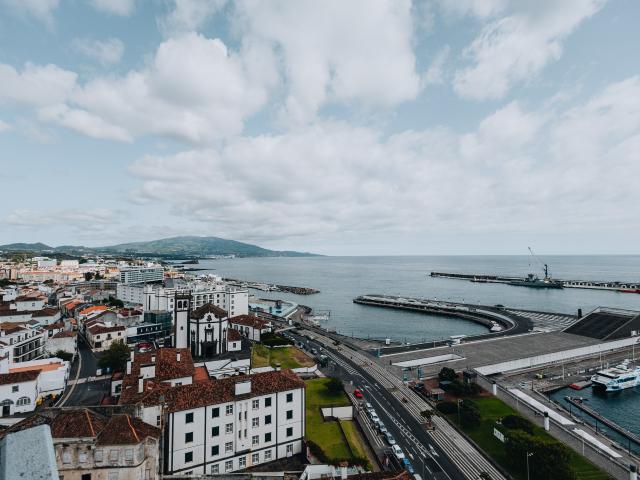 Apartamento T3 para Arrendamento | Torre do SolMar Ponta Delgada