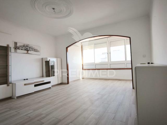 Apartamento T3 para Arrendamento, Alfornelos, Amadora