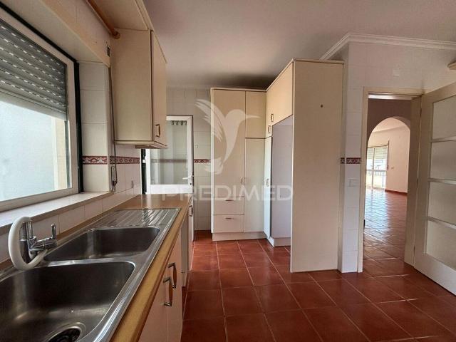 Apartamento t3 para arrendamento caldas da rainha