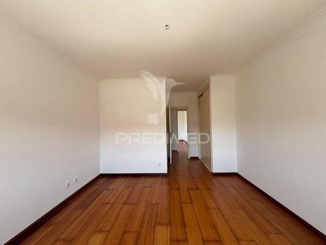 Apartamento t3 para arrendamento caldas da rainha