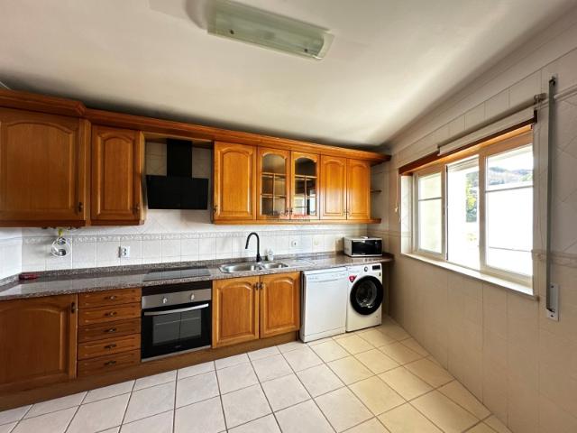 Apartamento T3 para Arrendamento em Nossa Senhora da Guia Santarém