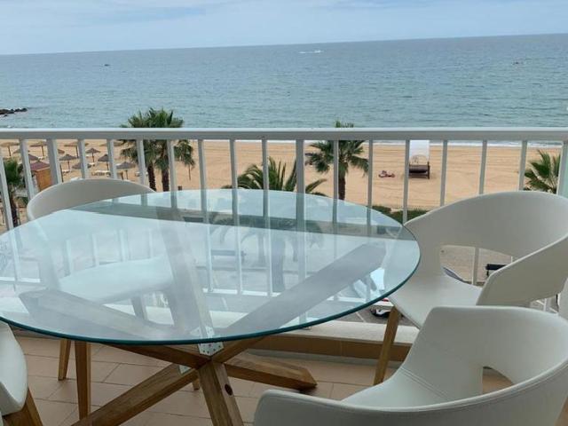 APARTAMENTO T3 PARA ARRENDAMENTO EM QUARTEIRA | EM FRENTE À PRAIA
