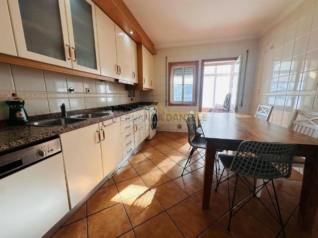 Apartamento T3 para ARRENDAMENTO em Santa Maria da Feira