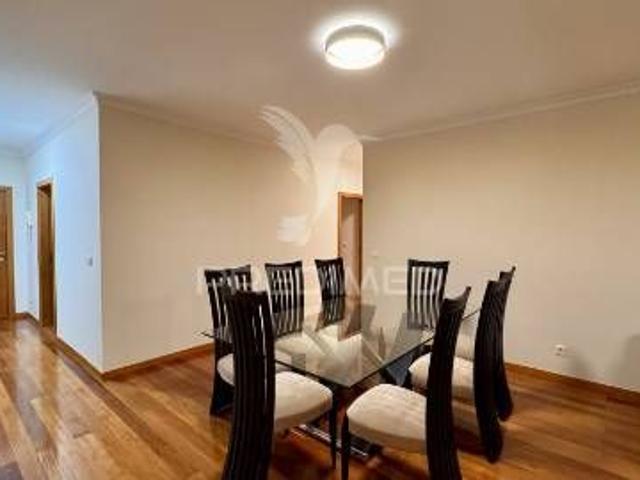 Apartamento t3 para arrendamento santa cruz