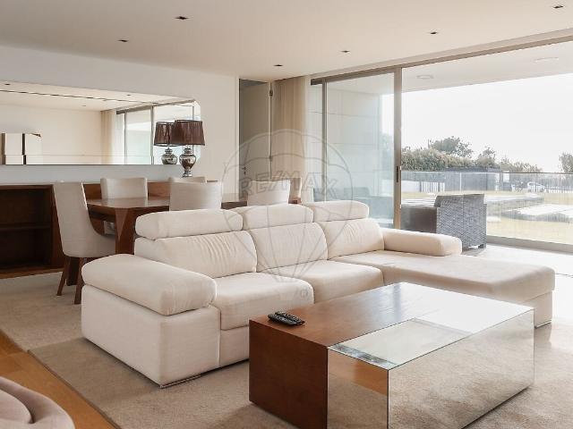 Apartamento T3 para arrendar em Madalena, Vila Nova de Gaia RE/MAX Portugal
