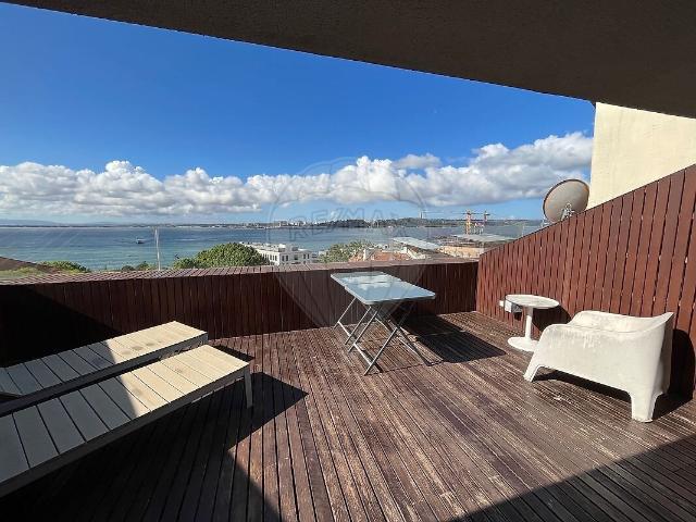 Apartamento T3 para arrendar em Misericórdia, Lisboa RE/MAX Portugal