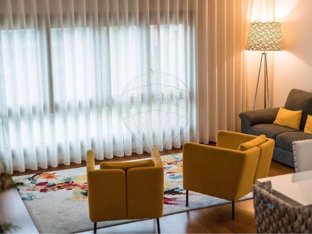 Apartamento T3 para arrendar em Odivelas, Odivelas RE/MAX Portugal