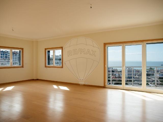 Apartamento T3 para arrendar em Oeiras e São Julião da Barra, Paço de Arcos e Caxias, Oeiras RE/MAX Portugal