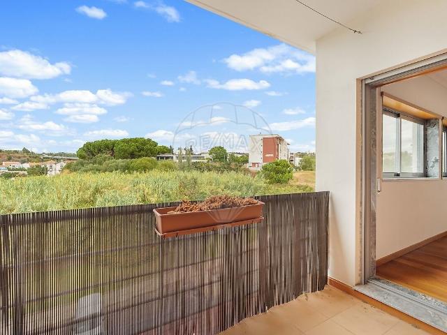 Apartamento T3 para arrendar em Oeiras e São Julião da Barra, Paço de Arcos e Caxias, Oeiras RE/MAX Portugal