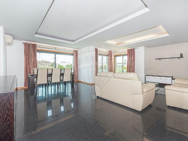 Apartamento T3 para arrendar em Oeiras e São Julião da Barra, Paço de Arcos e Caxias, Oeiras RE/MAX Portugal