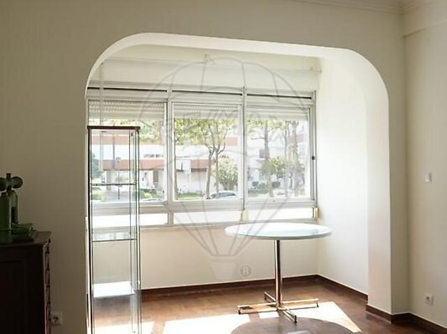 Apartamento T3 para arrendar em Oeiras e São Julião da Barra, Paço de Arcos e Caxias, Oeiras RE/MAX Portugal