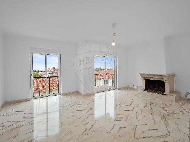Apartamento T3 para arrendar em Alcabideche, Cascais RE/MAX Portugal