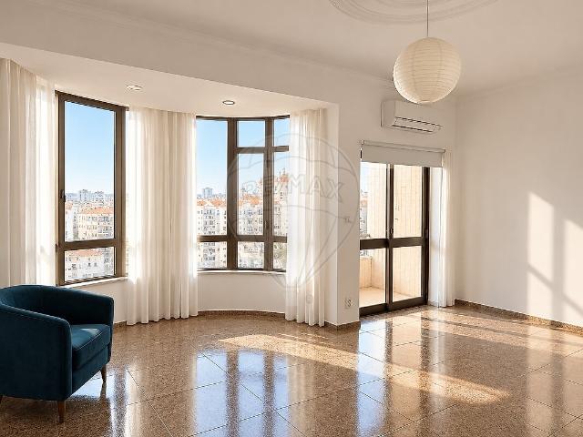 Apartamento T3 para arrendar em Almada, Cova da Piedade, Pragal e Cacilhas, Almada RE/MAX Portugal