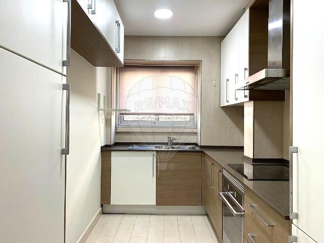 Apartamento T3 para arrendar em Alvalade, Lisboa RE/MAX Portugal