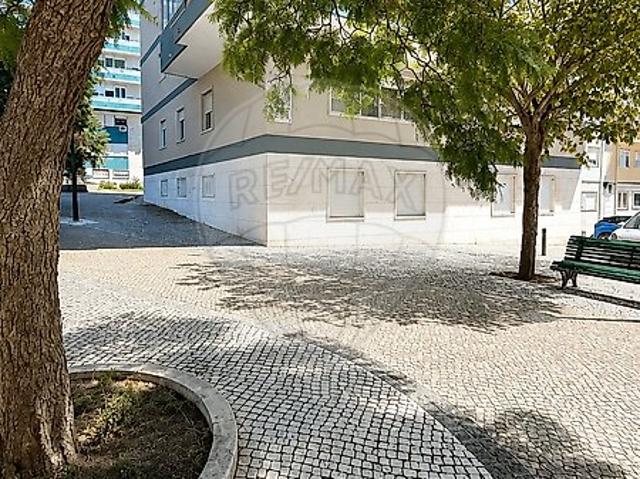 Apartamento T3 para arrendar em Belém, Lisboa RE/MAX Portugal