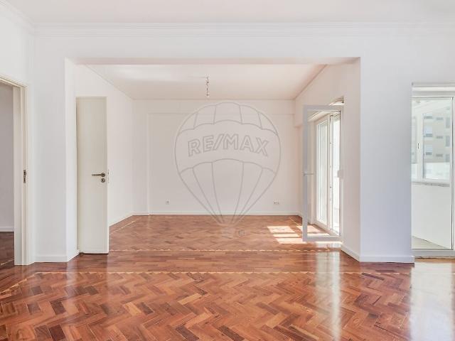 Apartamento T3 para arrendar em Falagueira Venda Nova, Amadora RE/MAX Portugal