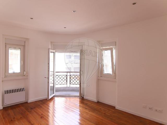 Apartamento T3 para arrendar em Pontinha e Famões, Odivelas RE/MAX Portugal
