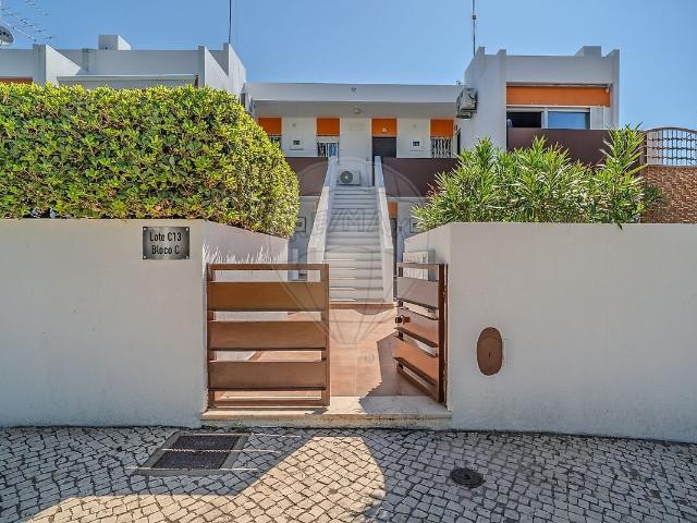 Apartamento T3 para arrendar em Quarteira, Loulé RE/MAX Portugal