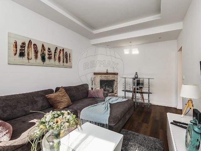 Apartamento T3 para arrendar em Rio de Mouro, Sintra RE/MAX Portugal