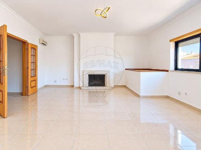 Apartamento T3 para arrendar em Torres Novas São Pedro, Lapas e Ribeira Branca, Torres Novas RE/MAX Portugal